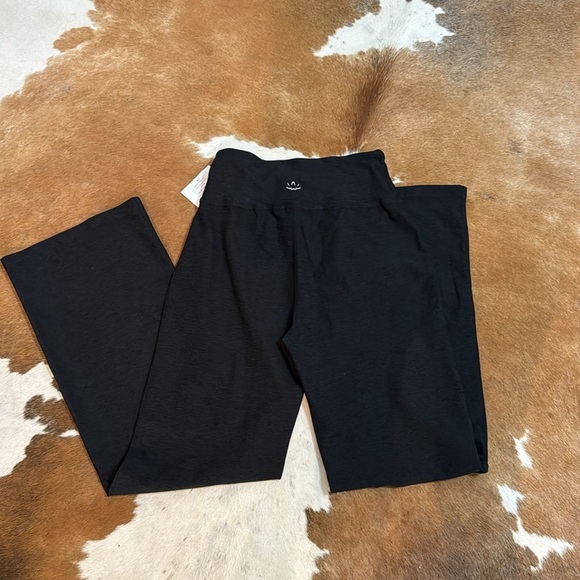 NWT Beyond Yoga Spacedye Laid Back Wide Leg Pant Darkest Night Black Small - Picture 6 of 6